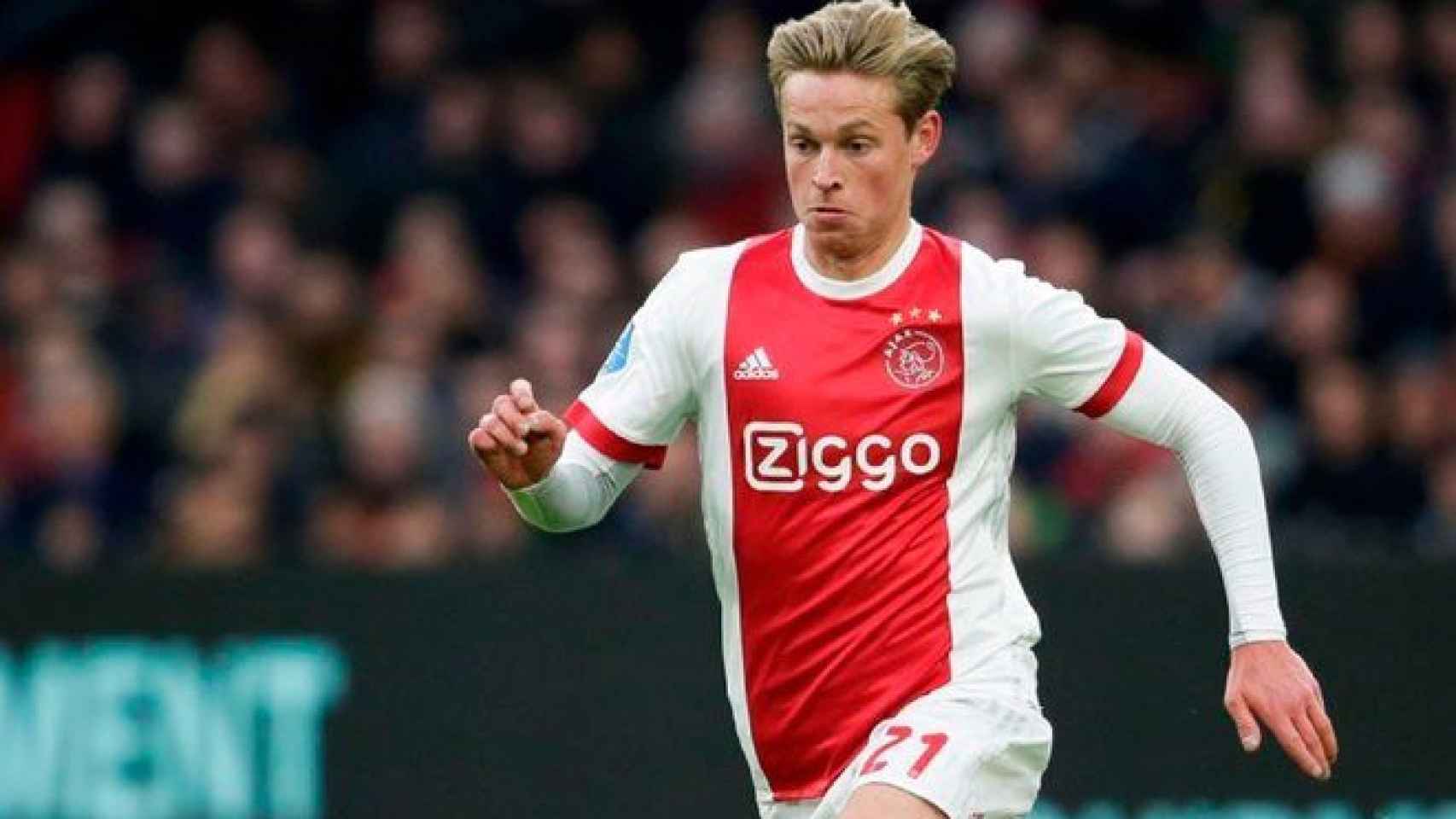 Frenkie de Jong en acción durante un partido del Ajax / EFE