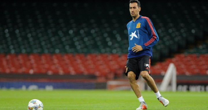 Una foto de Sergio Busquets en un entrenamiento con la selección española / EFE