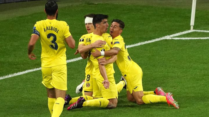 Gerard Moreno celebra su gol contra el Manchester United / EFE