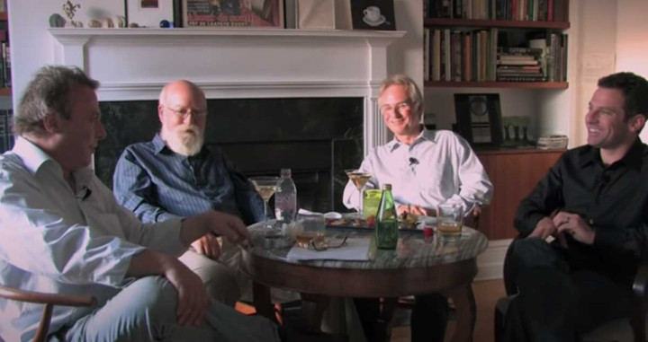 Un instante del documental 'The Four Horsemen', con Richard Dawkins sobre las discusiones sobre el rol de la religión / YOUTUBE