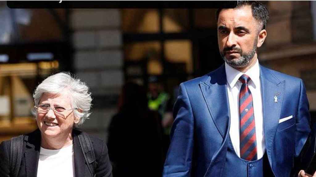 Clara Ponsatí y su abogado Aamer Anwar en una imagen de archivo en el Reino Unido / TWITTER