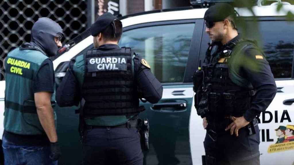 Agentes de la Guardia Civil durante la operación Judas contra los CDR / EFE