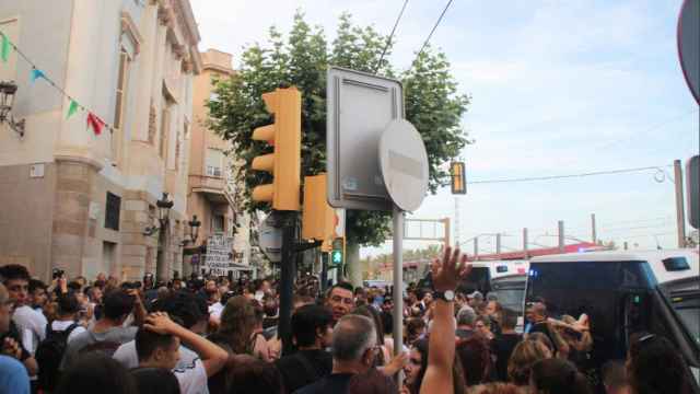 Manifestación contra la presencia de los MENAs en El Masnou / TWITTER