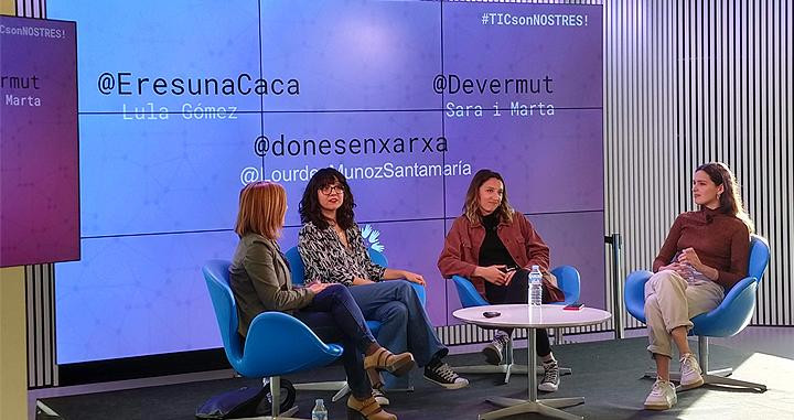 Dones en Xarxa ha presentado la segunda parte proyecto Noies, les TIC són nostres / DONES EN XARXA