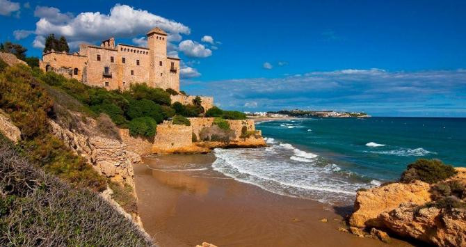 Playa Cala Jovera Tamarit / TARRAGONA TURISME