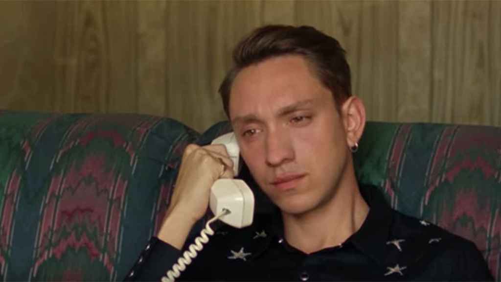 Fotograma del videoclip de 'On hold', de The XX