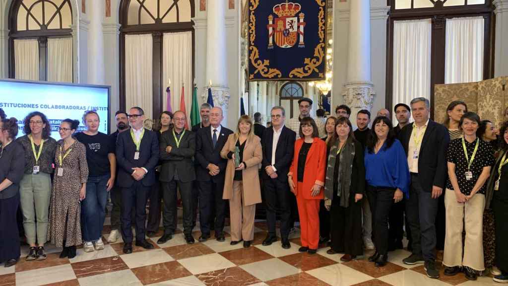 La consellera de Cultura, Natàlia Garriga, recibe la Biznaga de plata en el festival de Málaga / JOAN COLÁS