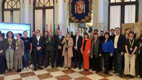 La consellera de Cultura, Natàlia Garriga, recibe la Biznaga de plata en el festival de Málaga / JOAN COLÁS