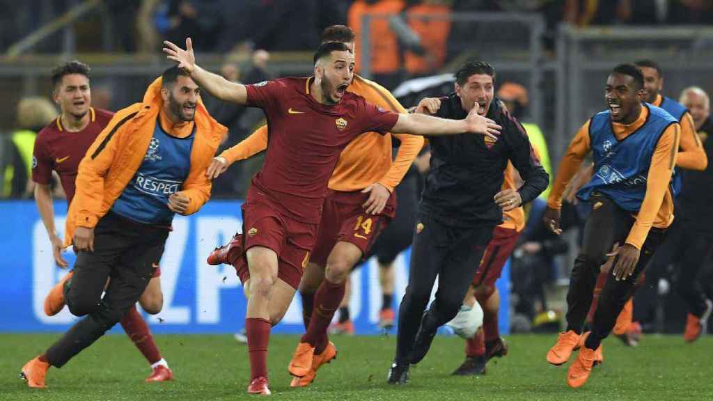 Manolas (Roma) celebrando su gol contra el Barça / EFE