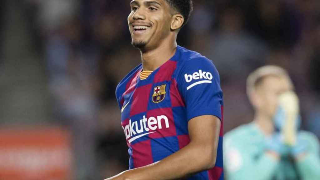 Una foto de Ronald Araújo en su debut con el Barça / FCB