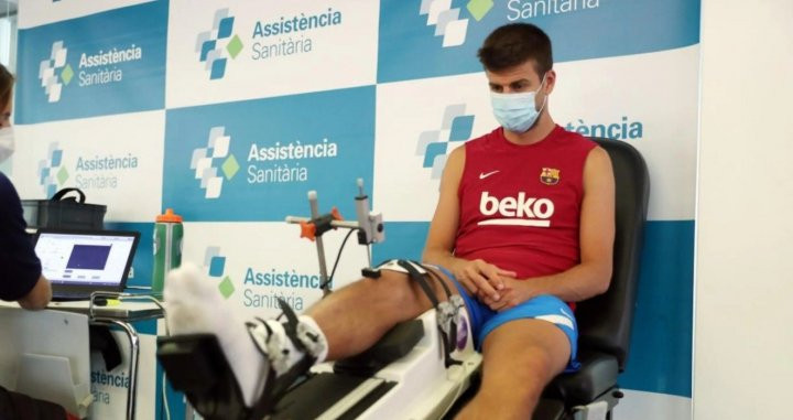 Gerard Piqué pasando revisión médica / FC Barcelona