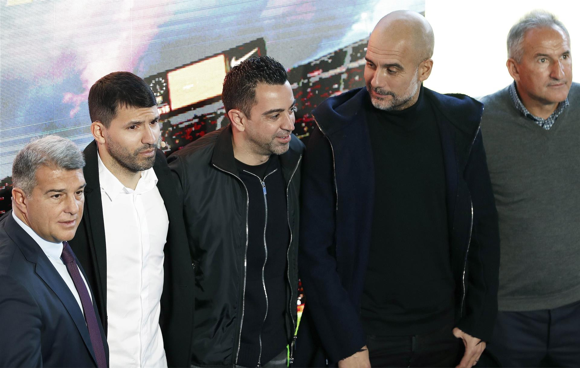 Laporta, Agüero, Xavi, Guardiola y Begiristain / EFE