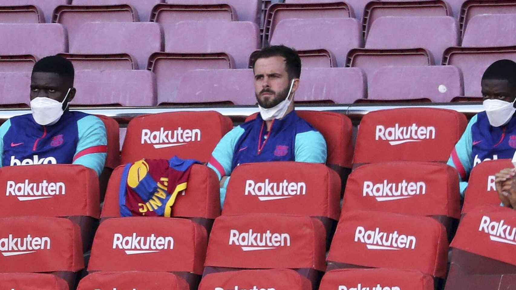 Miralem Pjanic ha puesto de su parte y quiere facilitar su salida del Barça / EFE