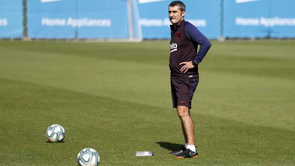 Ernesto Valverde en sesión preparatoria al partido del Sevilla / FC Barcelona