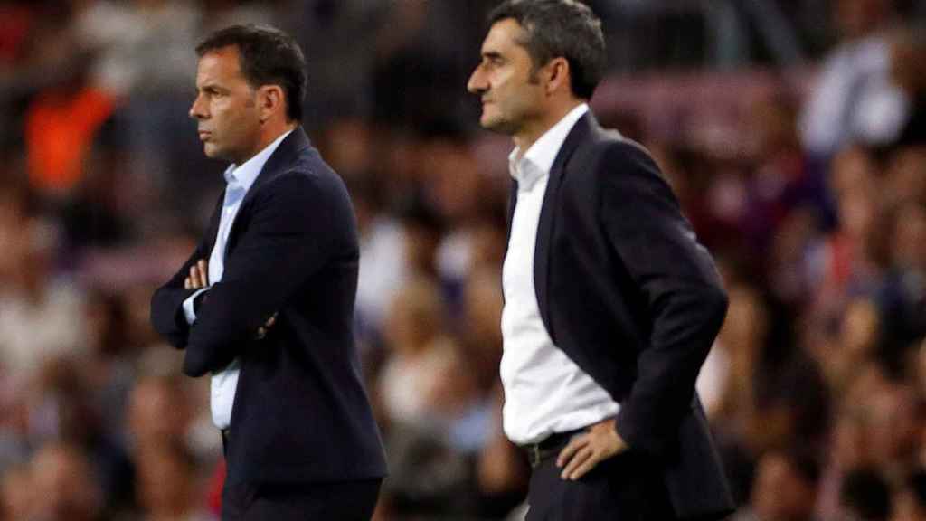 Una foto de Ernesto Valverde durante el Barça - Villarreal / EFE