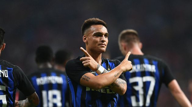 Lautaro Martínez celebrado un gol con el Inter / EFE