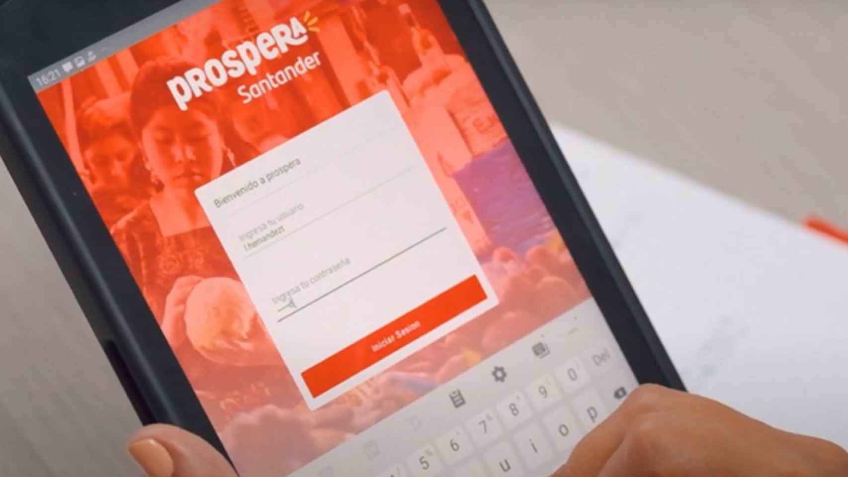 Prospera es uno de los programas estrella del Banco Santander para ayudar a pequeños negocios / SANTANDER