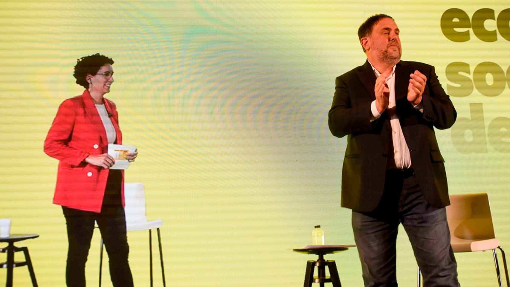 Marta Rovira y Oriol Junqueras, líderes de ERC, en un acto de partido. ONU / EUROPA PRESS