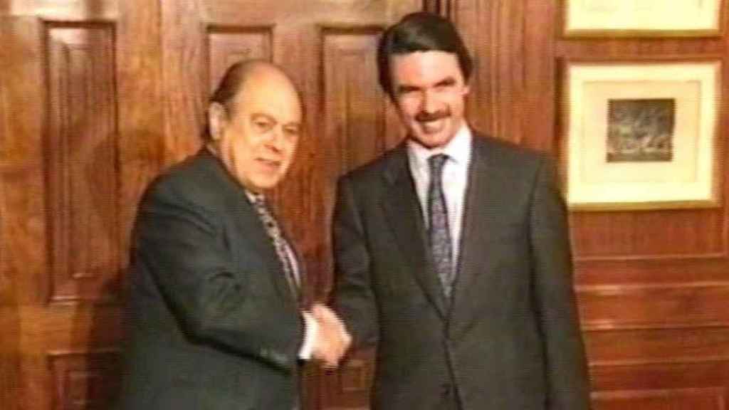 Jordi Pujol (i) y José María Aznar (d), firmante del Pacto del Majestic, en una imagen de archivo / CG