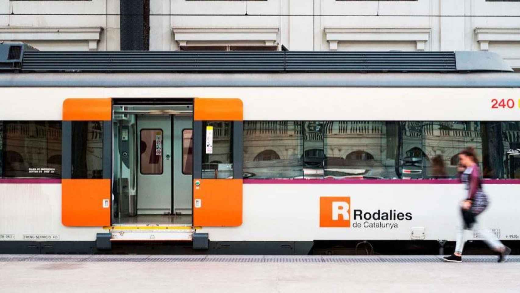 Un vagón abierto de Rodalies / RENFE