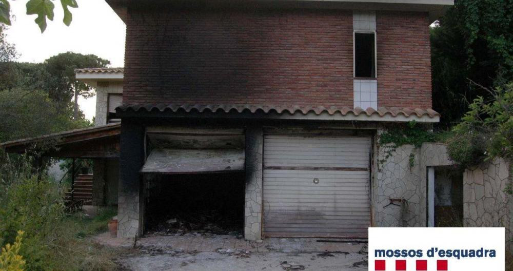 La casa quemada de Vallromanes / MOSSOS