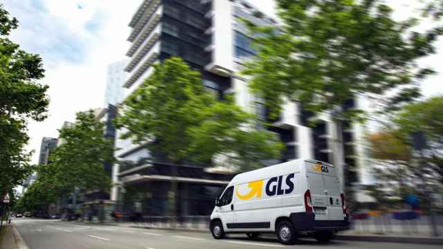 Una furgoneta de GLS, salpicada por un mensaje sospechoso de su responsable de seguridad / Cedida