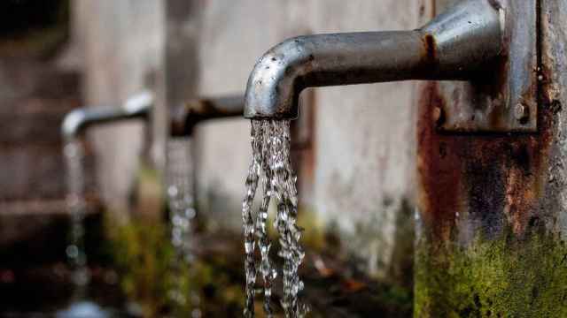 Fuente de agua potable, un recurso esencial para el desarrollo de la vida y la agricultura / PIXABAY