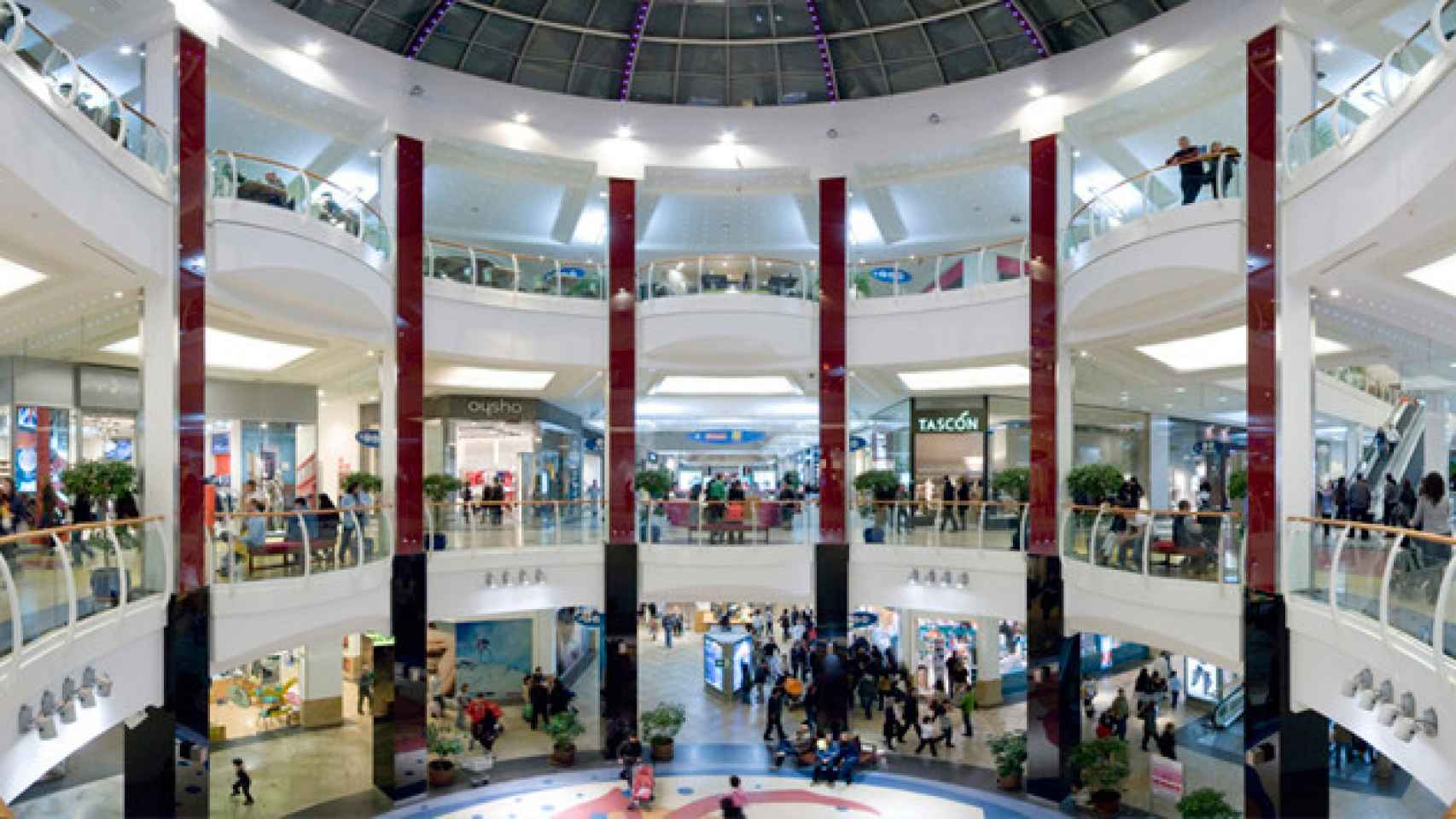 Interior de Diagonal Mar, uno de los centros comerciales de Barcelona / CG