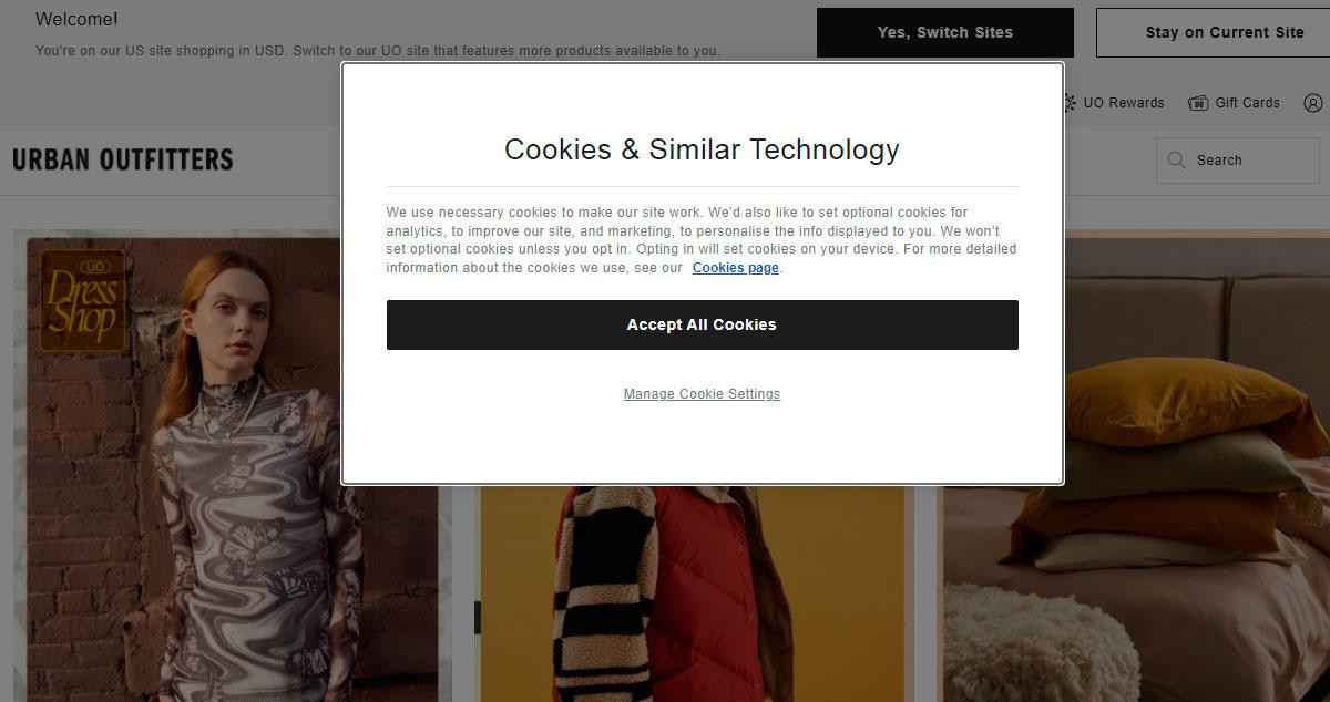 Báner de consentimiento de cookies en la tienda online de Urban Outfitters / CG