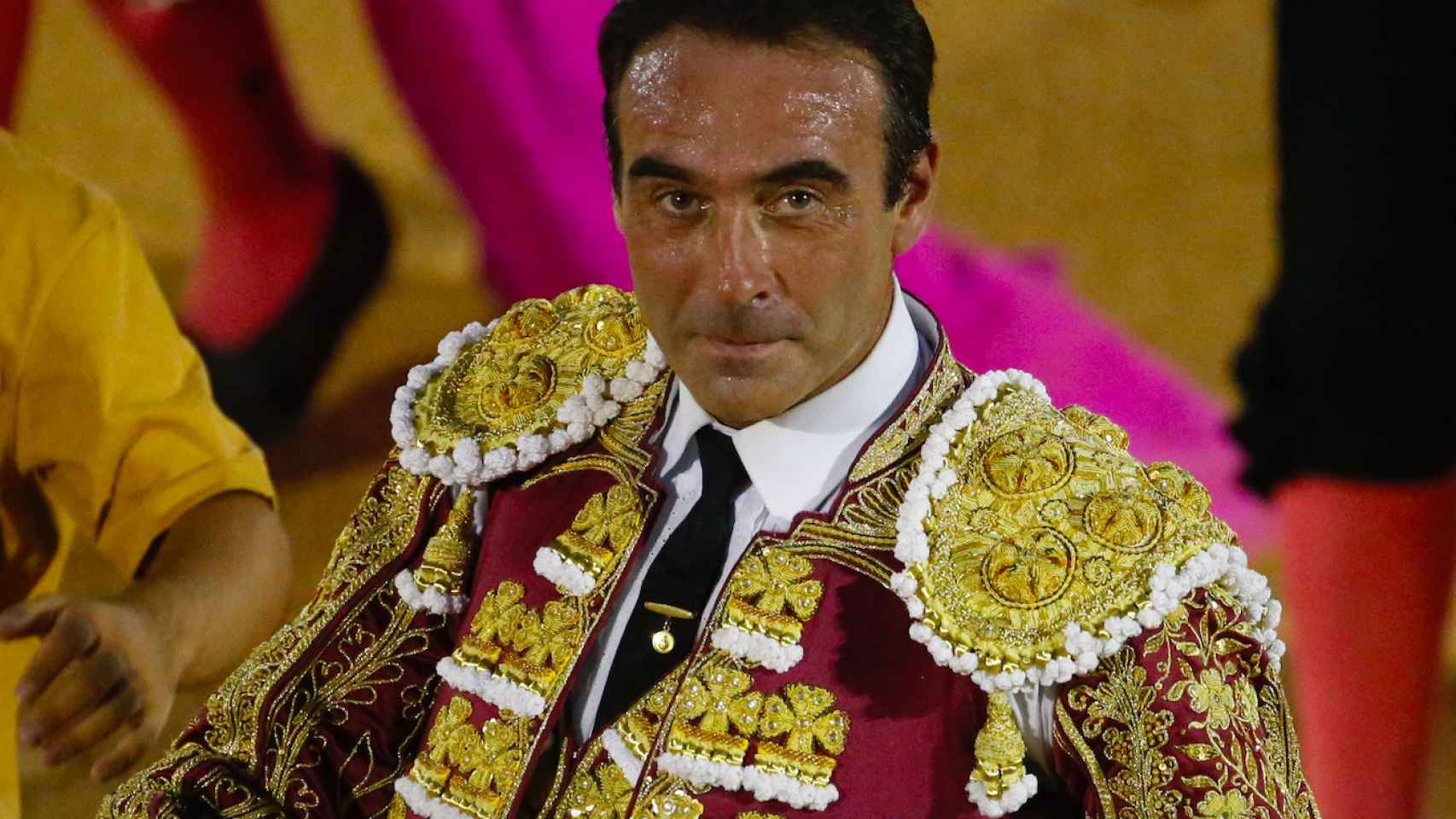 Enrique Ponce vuelve a los ruedos sin la compañía de Ana Soria / AGENCIAS