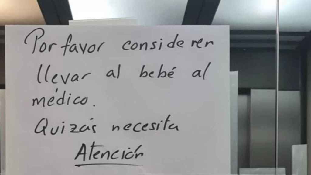 Mensaje de unos vecinos molestos / TWITTER