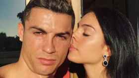 Georgina Rodríguez besa a Cristiano Ronaldo