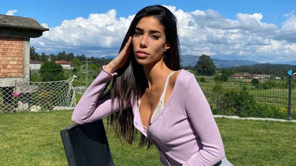 Nadia Avilés en el campo