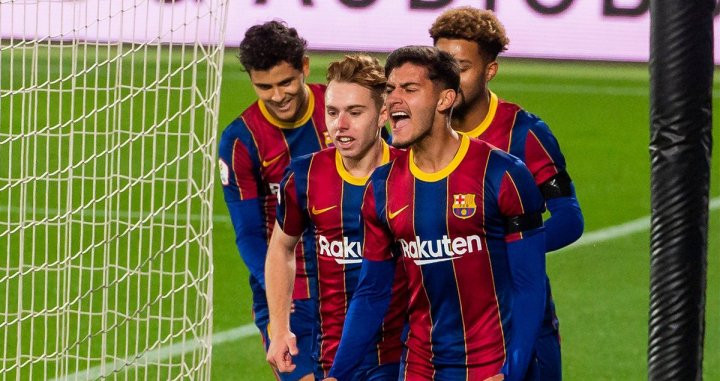 Celebración del Barça B en el gol de Nils Mortimer / FC Barcelona