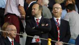 Joel y Avram Glazer en el palco de Old Trafford / Manchester Untied