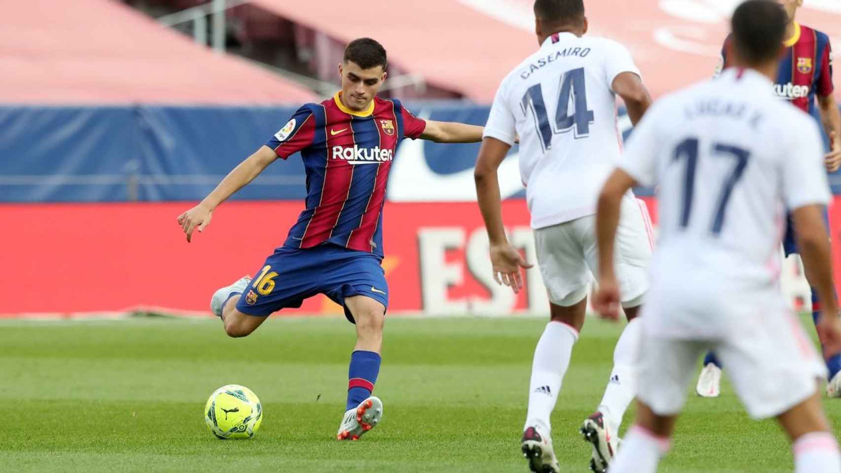 Pedri fue titular en el clásico en el Camp Nou / FC Barcelona