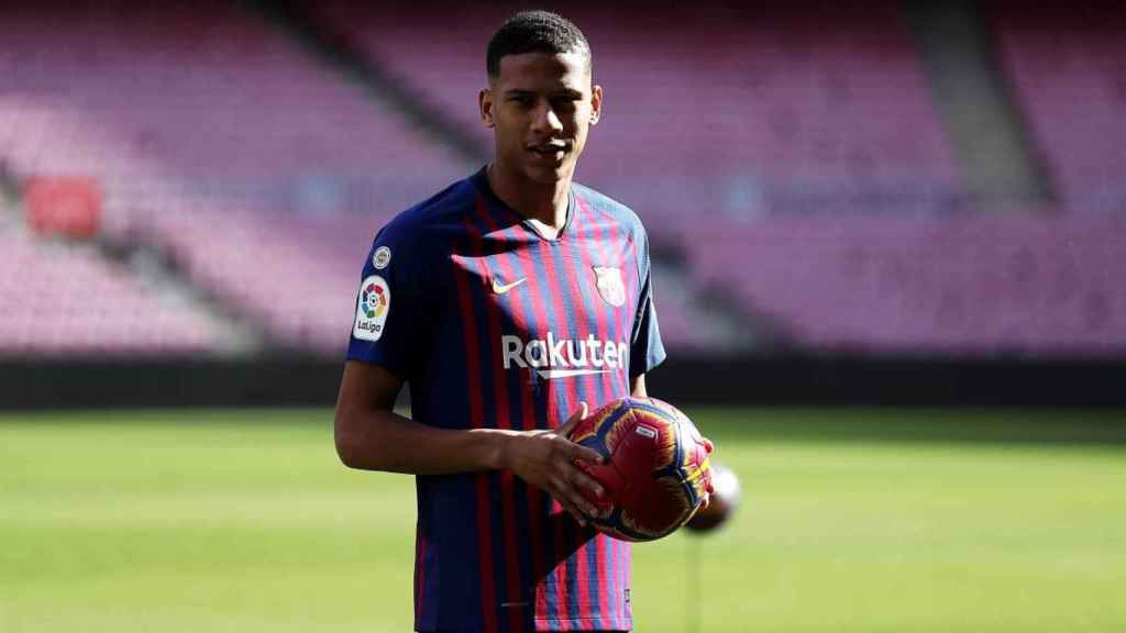 Todibo en su llegada al Barça/ Twitter