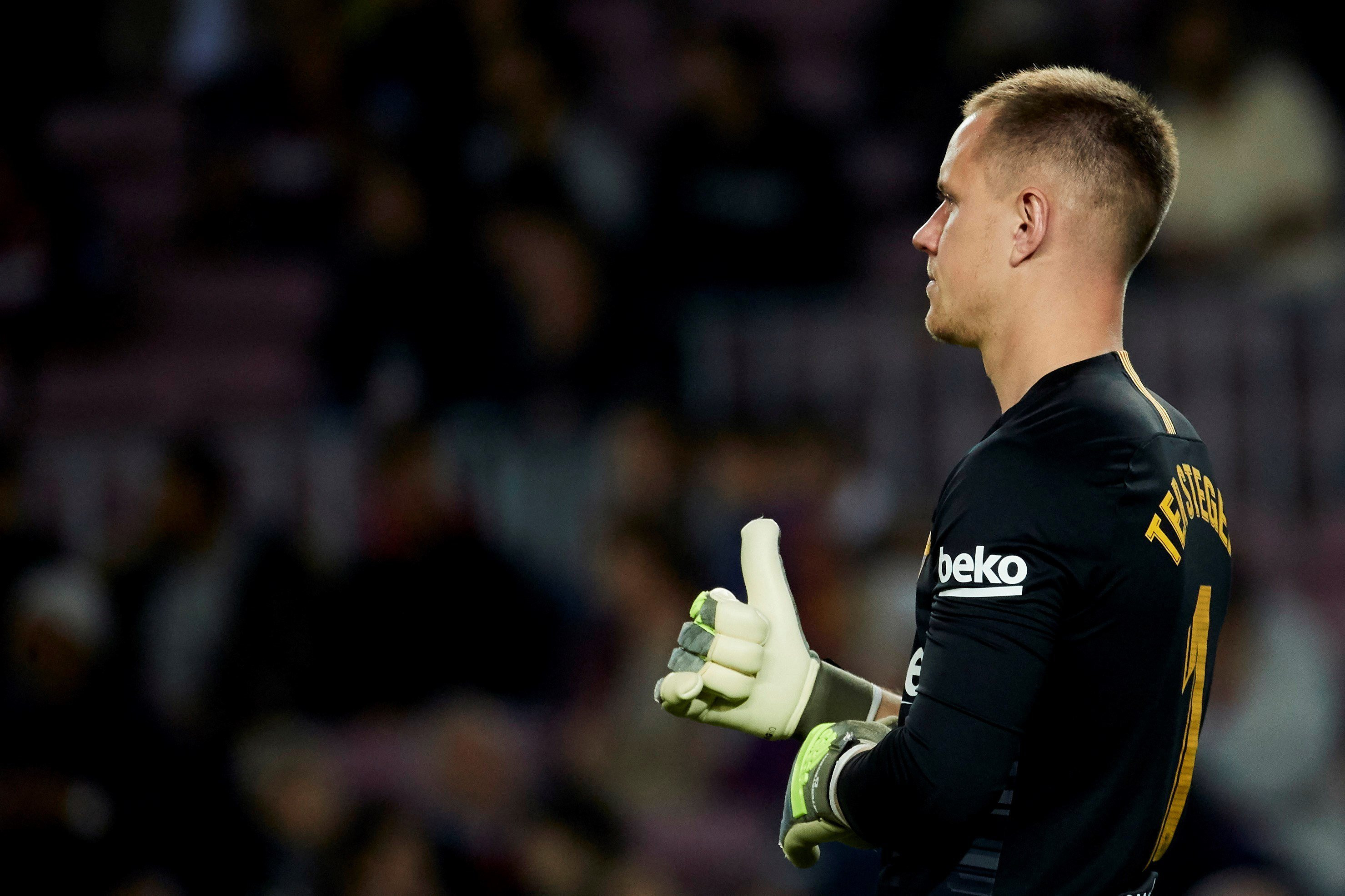 Ter Stegen en una acción en el Barça-Valladolid / EFE