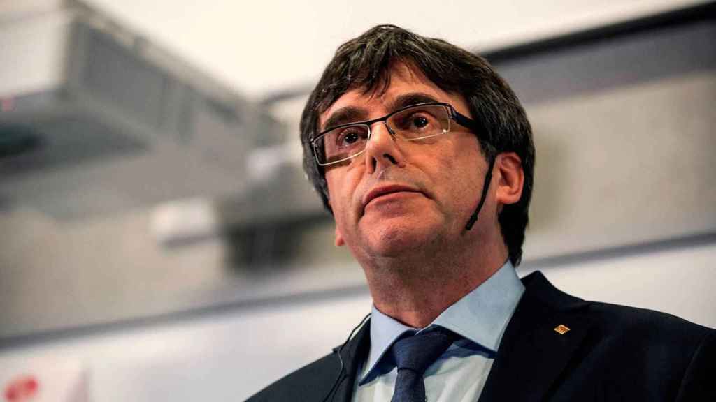 Carles Puigdemont, el expresidente de la Generalitat, en una charla ¡A retratarse, patriotas !/ EFE