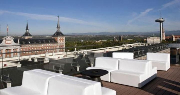 Terraza del Mercado de San Antón en Madrid