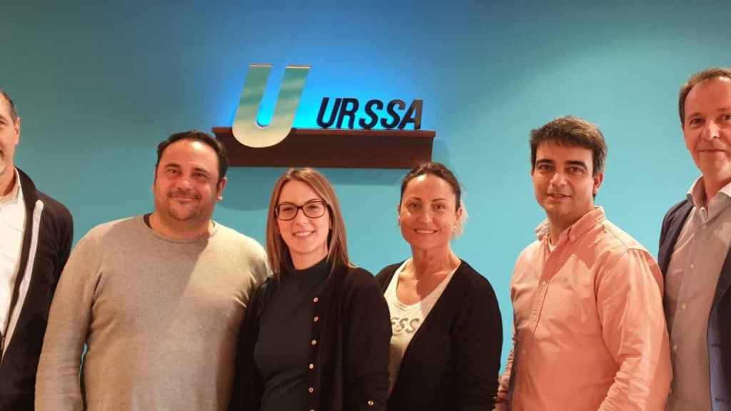 El equipo comercial de URSSA, con el gerente, Iñigo Gurrutxaga, a la derecha