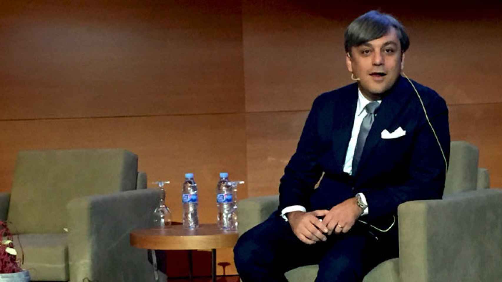 Luca de Meo, presidente de Seat, en el 31 encuentro de la automoción que se celebra en IESE Barcelona / CG