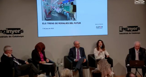 Jornadas del EIC sobre 'Els trens de rodalies del futur'. De izquierda a derecha: el presidente de Renfe, Isaías Táboas; la de TMB, Laia Bonet; el de Alstom, Leopoldo Maestu; y la de FGC Marta Subirà / CG