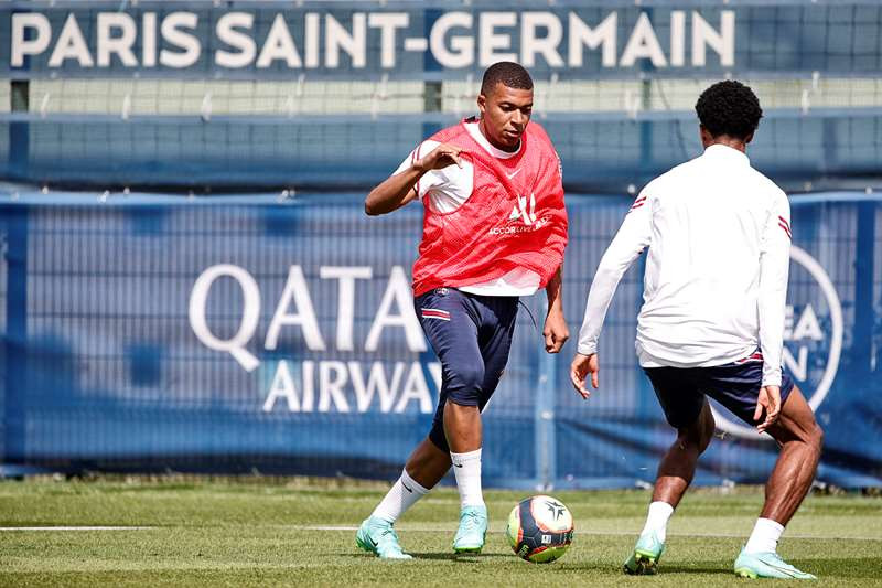 Kylian Mbappé en un entrenamiento esta pretemporada con el PSG / PSG