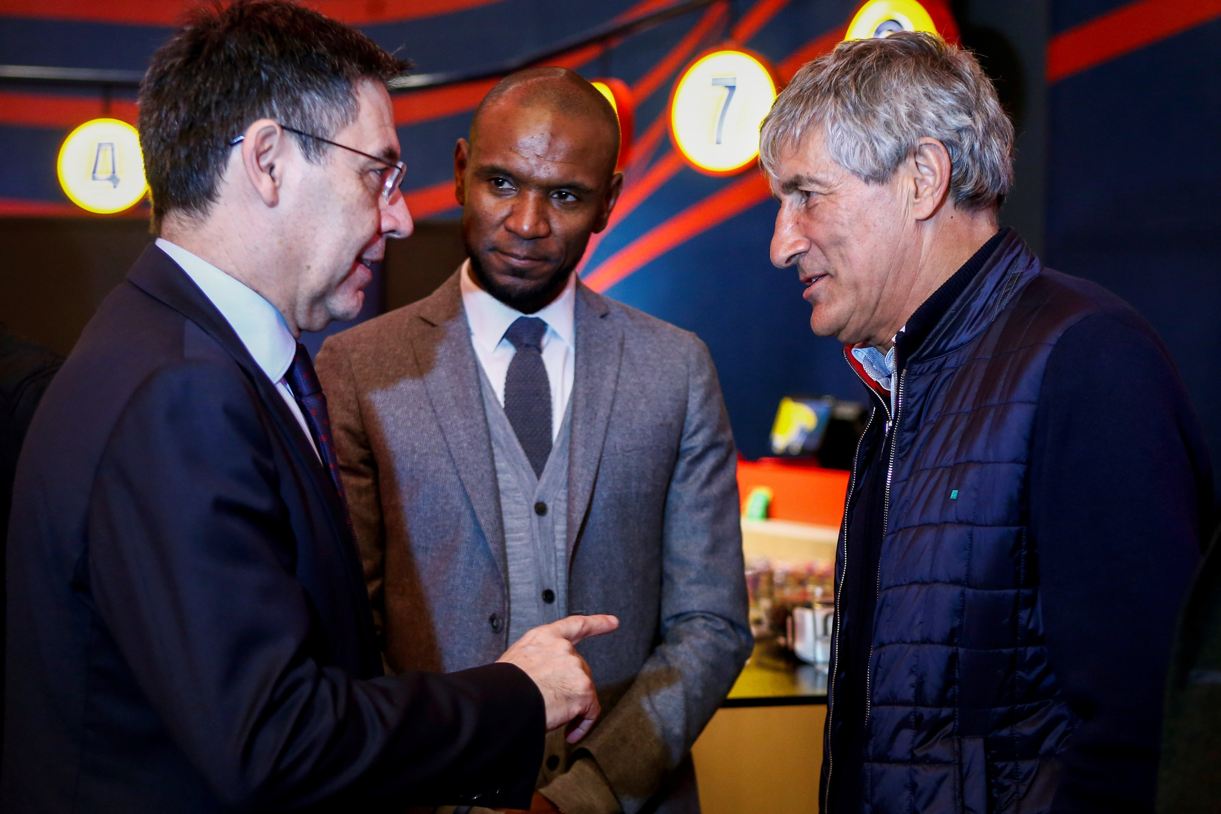 Setién, Abidal y Bartomeu en una imagen de archivo / EFE