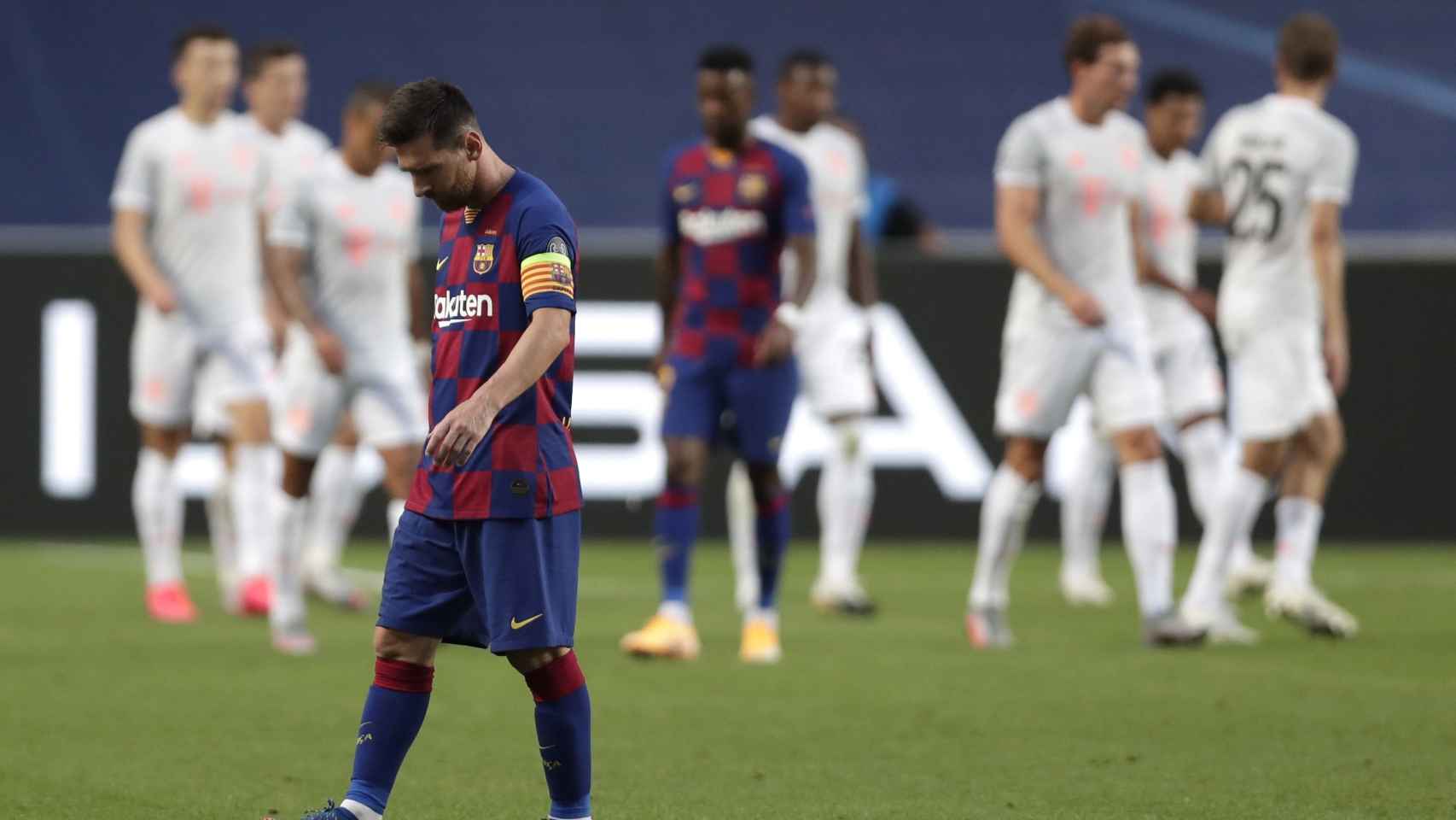 Messi lamentando un gol del Bayern de Múnich / EFE