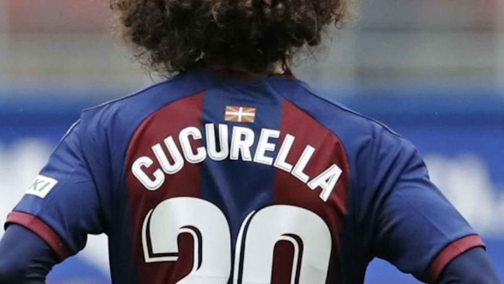 Una foto de Marc Cucurella en un partido con el Eibar / FCB