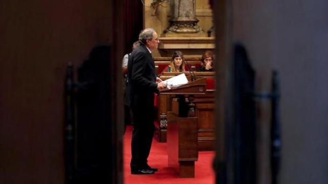 El presidente de la Generalitat, Quim Torra, durante su intervención en el pleno de Política General celebrado en el Parlament / EFE