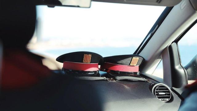 Imagen del interior de un vehículo de los Mossos / MOSSOS D'ESQUADRA