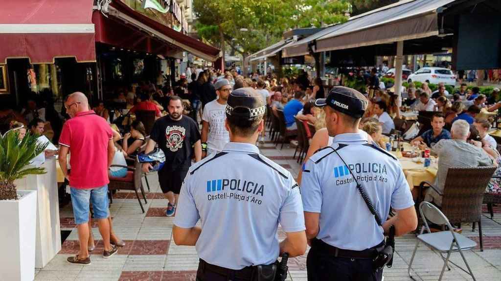 Imagen de archivo de una patrulla de la policía local del Ayuntamiento de Platja d'Aro